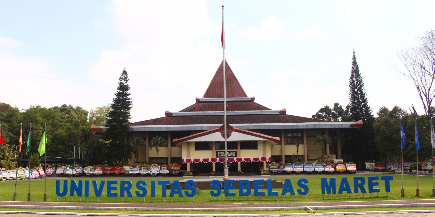 Gedung Rektorat dr. Prakosa Universitas Sebelas Maret. LPM Kentingan/Ilham Nur Arifin